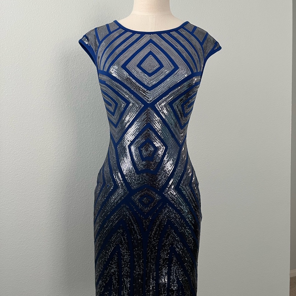BCBGMaxAzria Blue and White Sheath Dress with Cap Sleeves